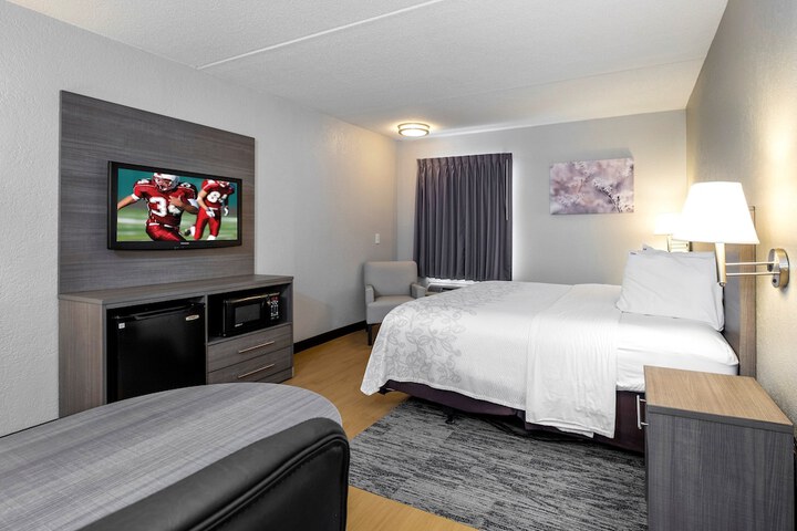 Red Roof Inn PLUS+ Boston - Mansfield / Foxboro