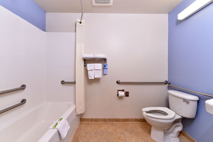 Room 18 of 41