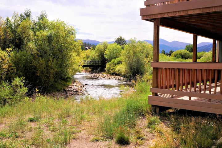 Twin Rivers Condominiums by Alderwood Colorado Management