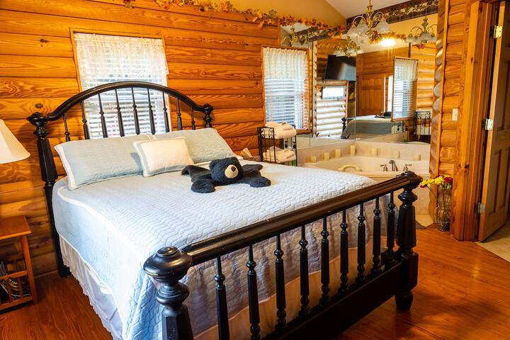 Mountain Aire Cottages Inn & Glamping