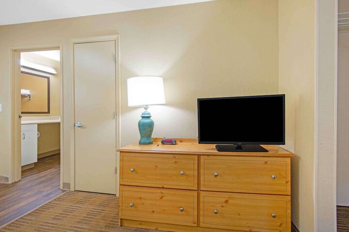 Room 18 of 22