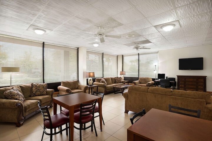 Hotel Interior 6 of 29