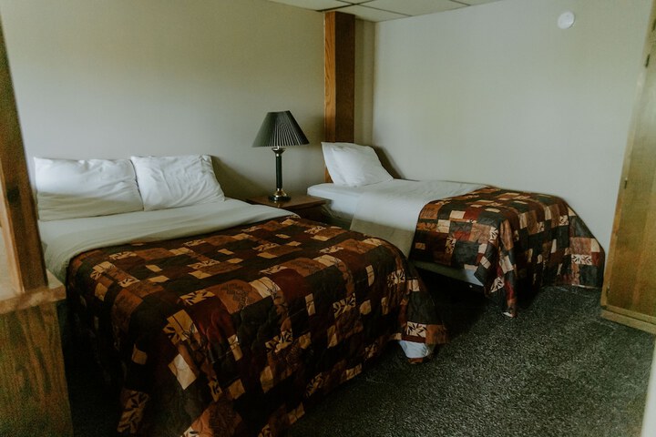 Room 81 of 132