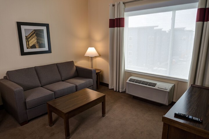 Room 61 of 79