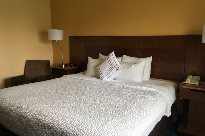 Room 34 of 76