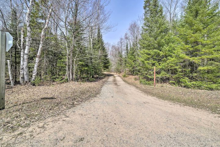 6 Mi to Shingleton: Manistique Home w / Yard!