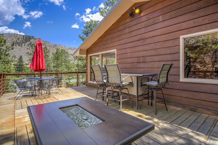 Adventure Cabin
