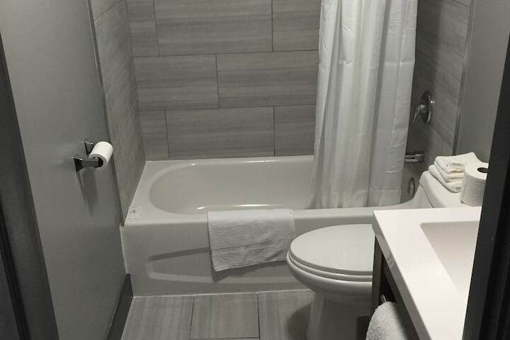 Room 19 of 34