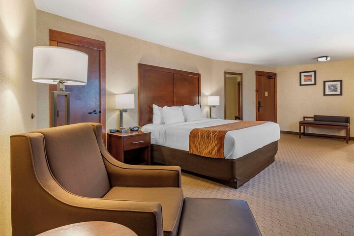Comfort Inn & Suites Lincoln City
