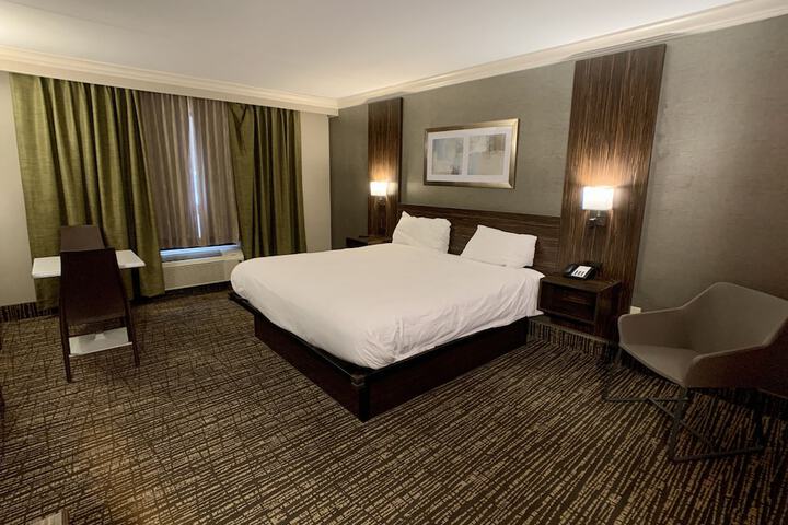 Room 15 of 16