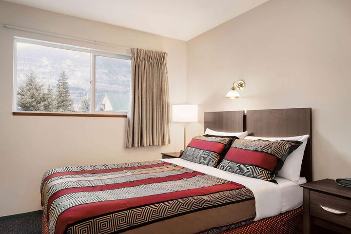Room 32 of 58