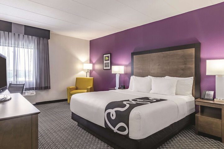 Room 34 of 41