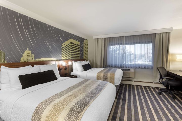 Room 34 of 59