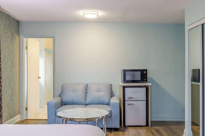 Room 12 of 35