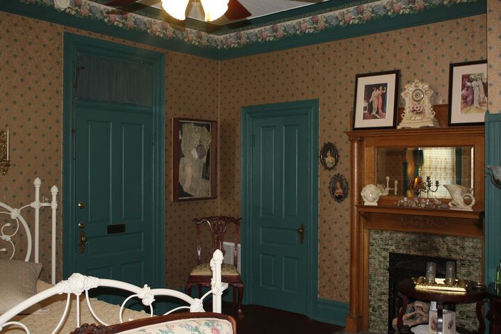Room 15 of 52
