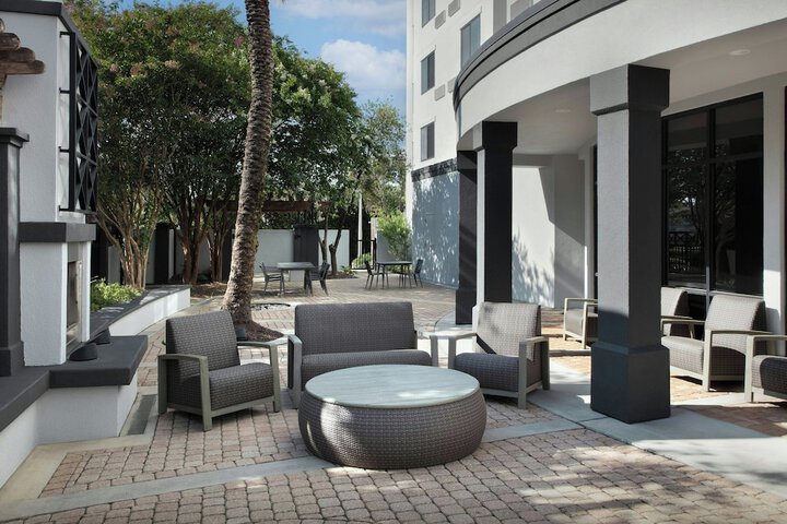 Courtyard Pensacola Downtown