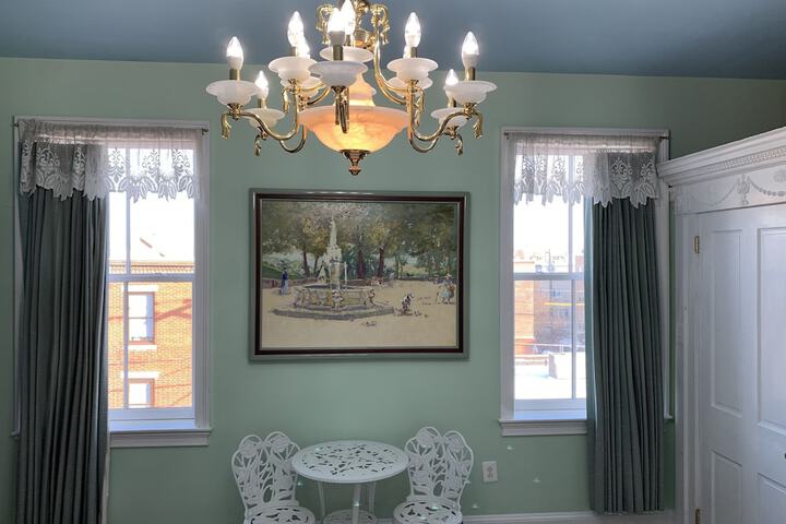 Room 12 of 17