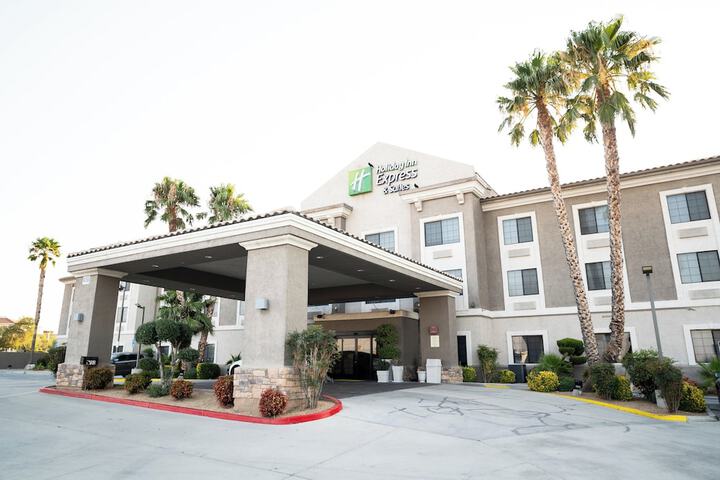 Holiday Inn Express Hotel & Suites Hesperia by IHG