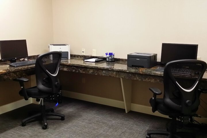 Holiday Inn Express Janesville - I-90 & US Hwy 14 by IHG