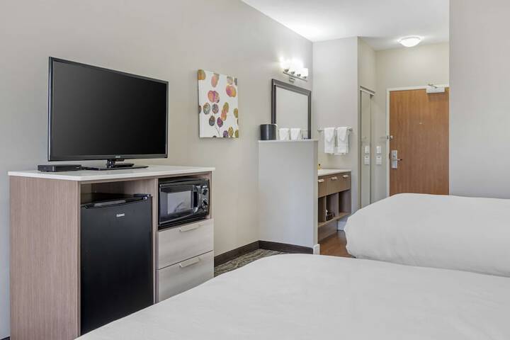 Best Western Plus Peppertree Inn at Omak