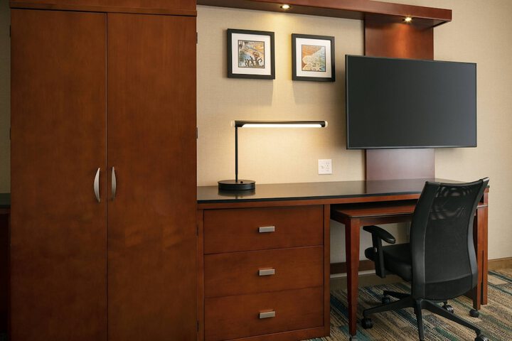 Room 30 of 53
