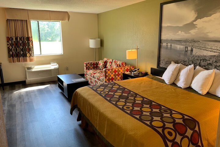 Room 8 of 29