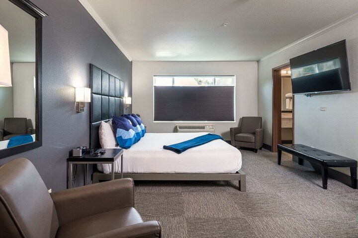 Room 39 of 70
