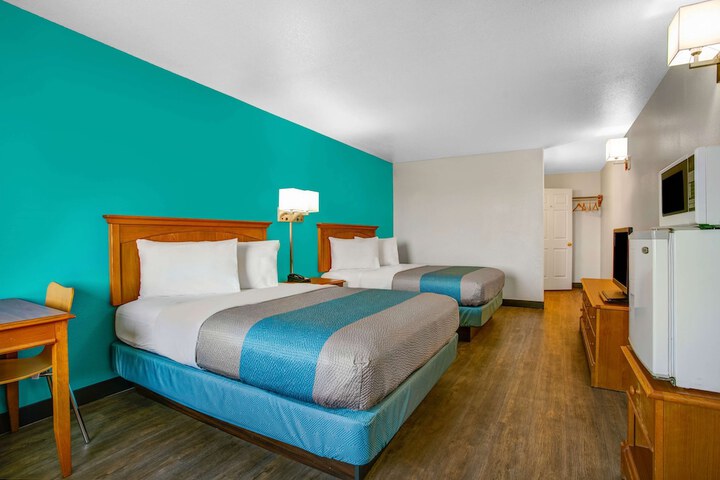 Motel 6 Baker City OR
