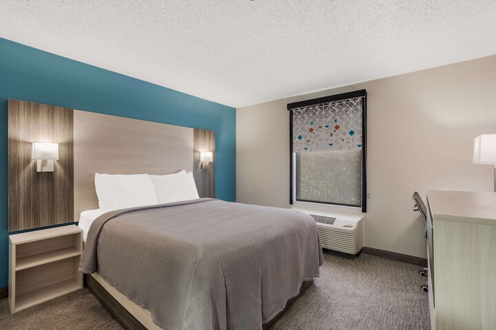 Room 20 of 38