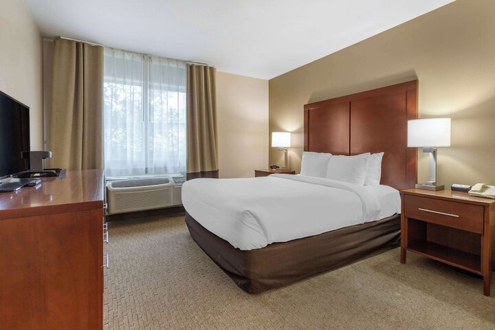 Room 8 of 22