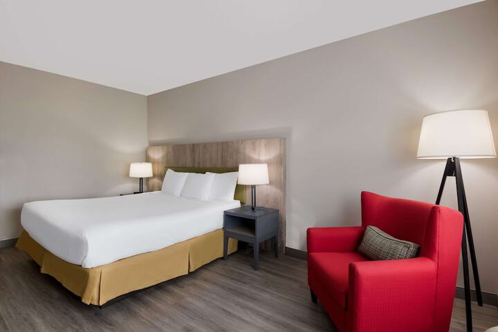 Room 21 of 43