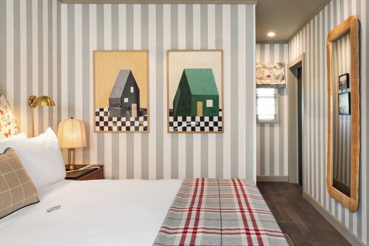 Room 37 of 79