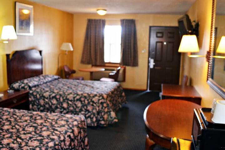 Room 13 of 47