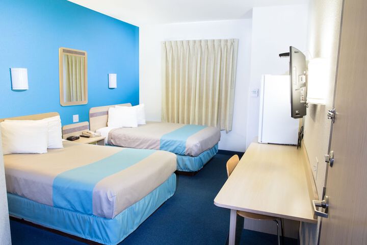 Room 30 of 44