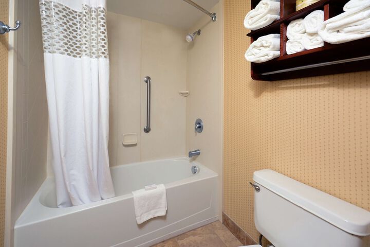Hampton Inn Raleigh / Town of Wake Forest