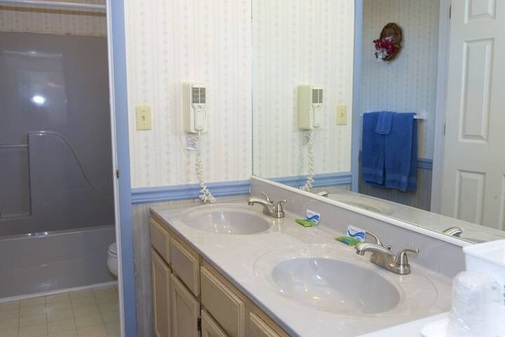 Room 41 of 47