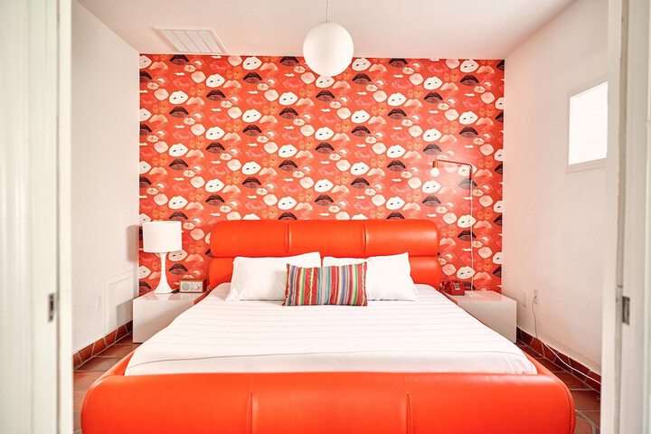 Room 98 of 119