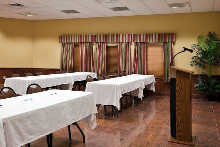 Holiday Inn Express Salado-Belton by IHG