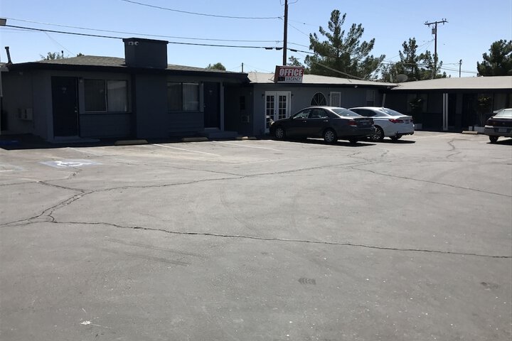 New Corral Motel