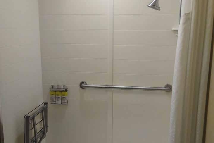 Room 47 of 105
