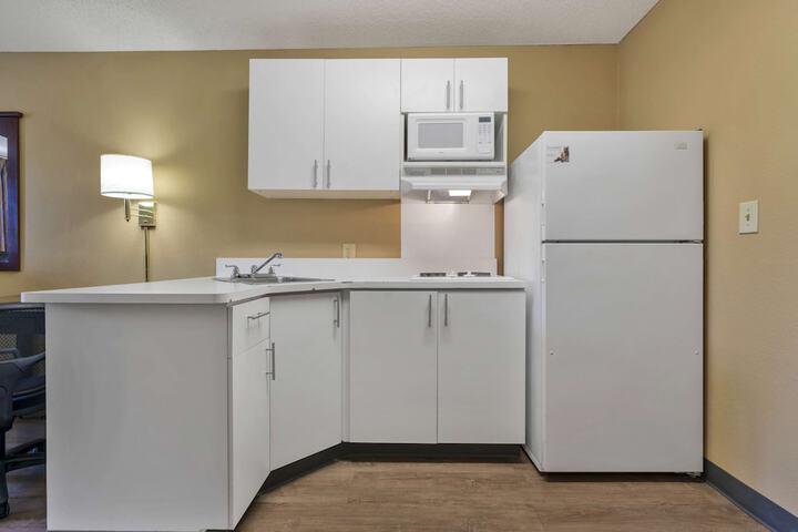 Extended Stay America Suites Stockton March Lane