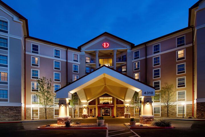 Hotel 2 of 77