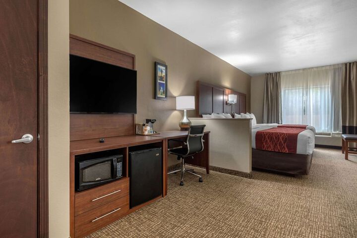 Room 30 of 41