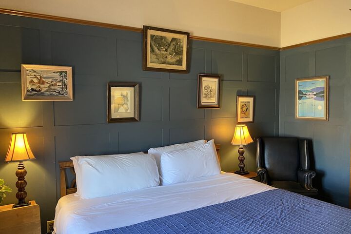 Room 25 of 36