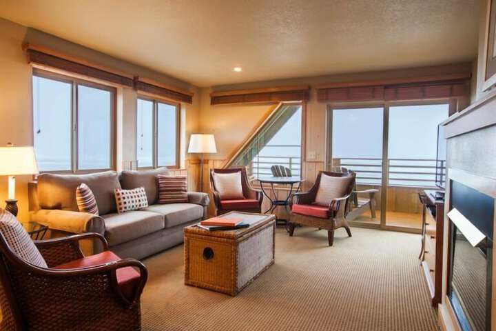 The Ocean Lodge