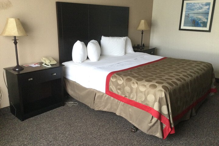 Room 18 of 36