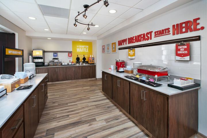 Hampton Inn & Suites St. Cloud MN