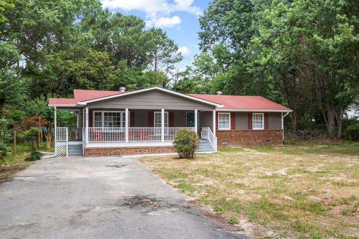 Rose Garden - Delightful Private and Peaceful Home