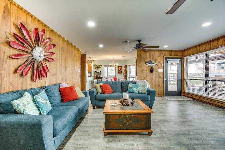 Private Dock Lanai: Bayou Retreat in Barataria!