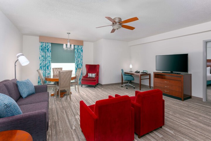 Room 9 of 35